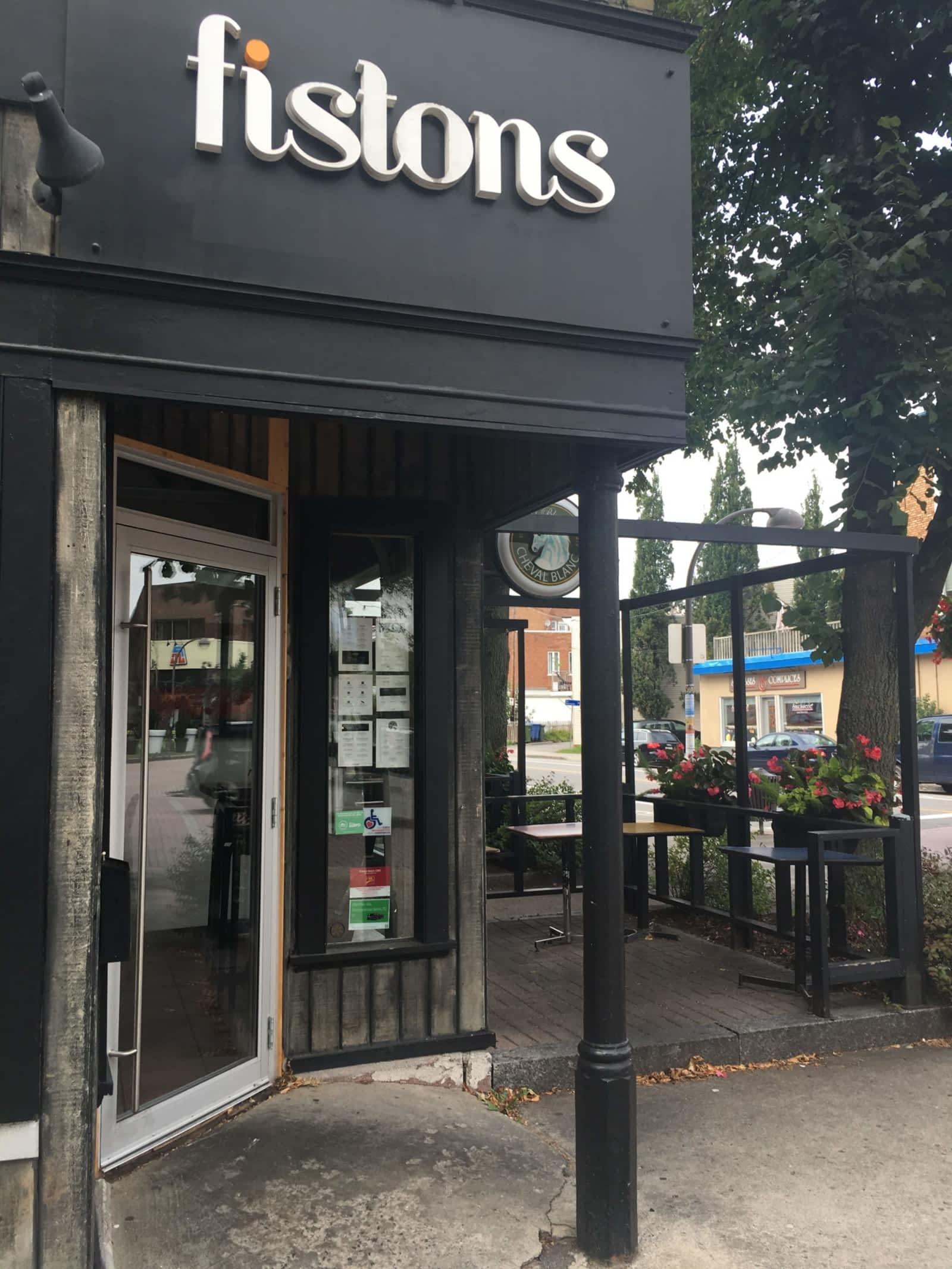 Photo credit: yellowpages.ca