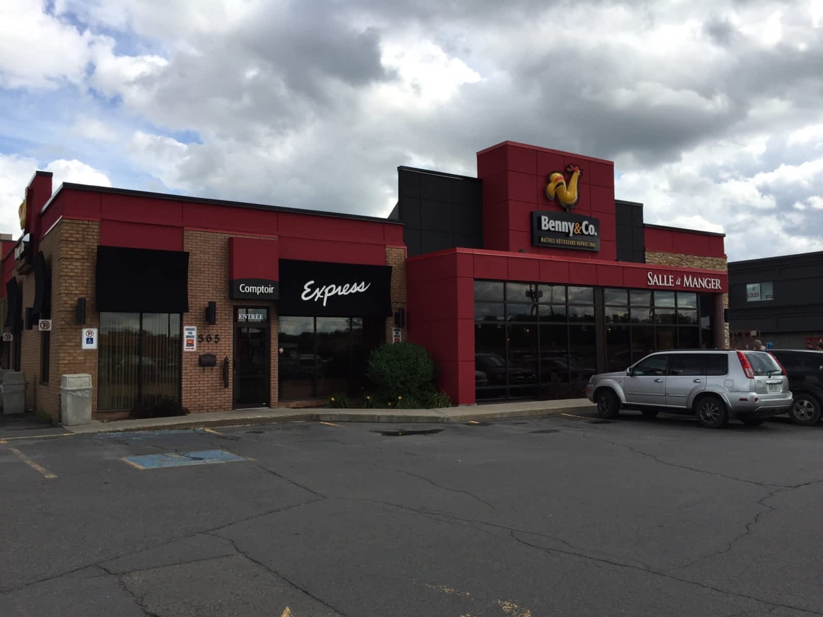 Photo credit: yellowpages.ca