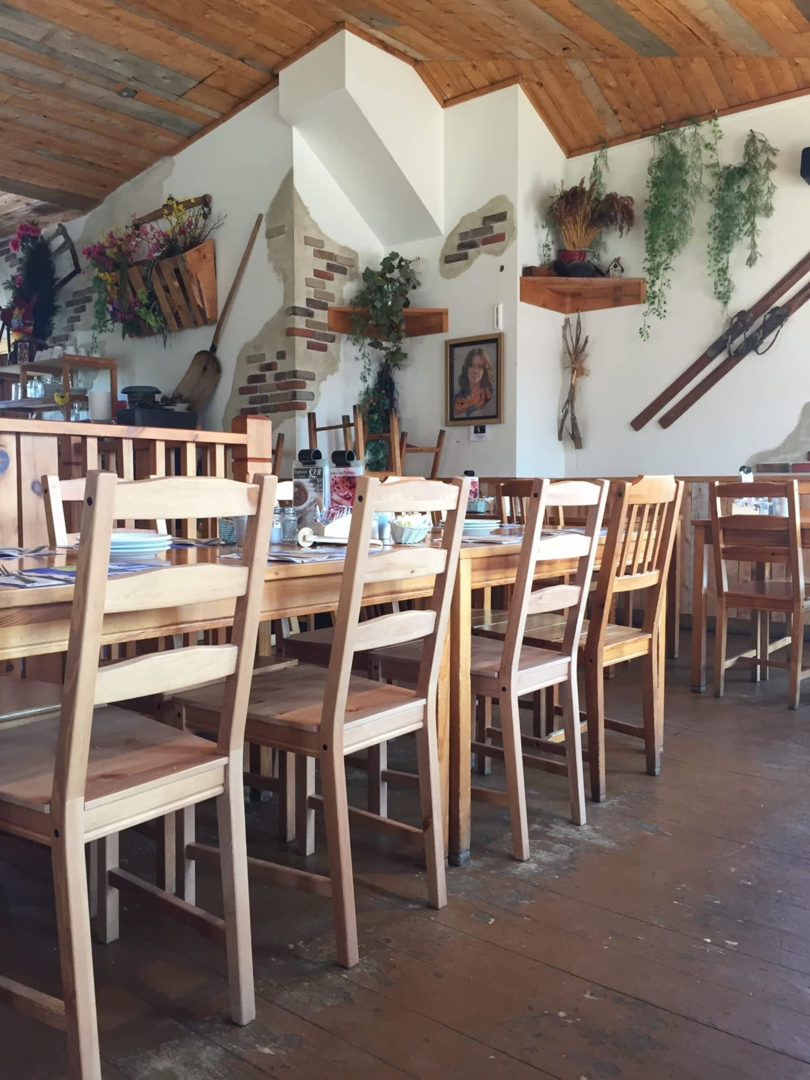 Photo credit: yellowpages.ca