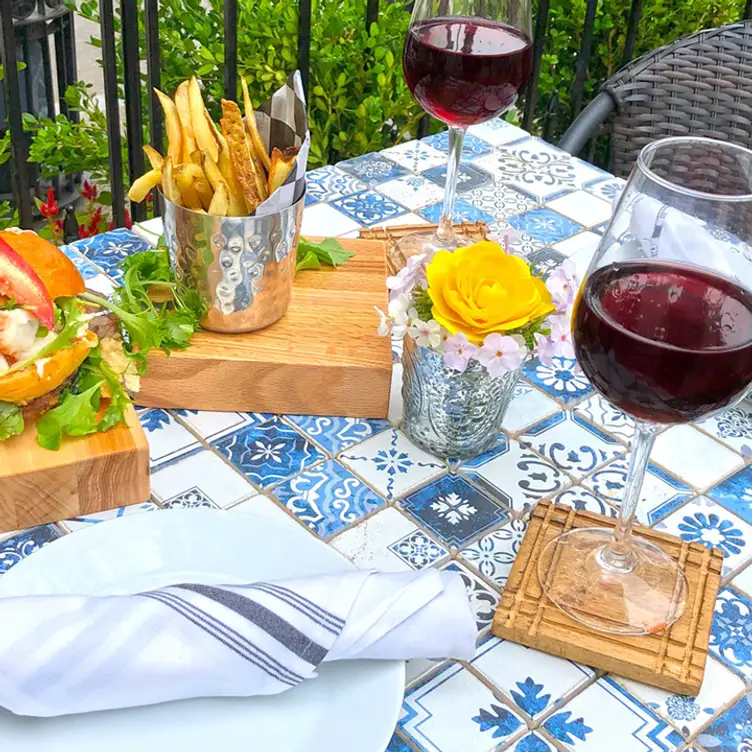 Photo credit: opentable