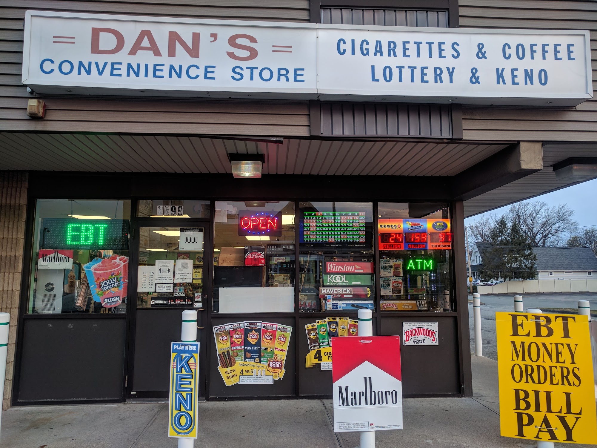 Dan's Convenience