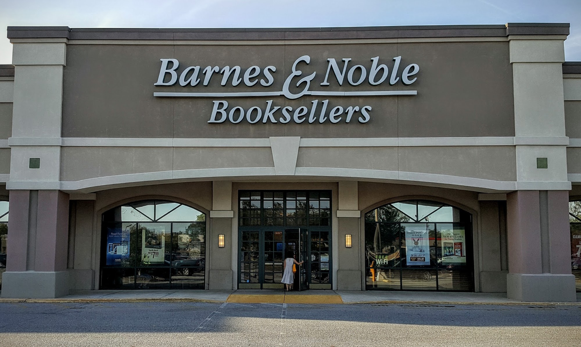 Barnes & Noble