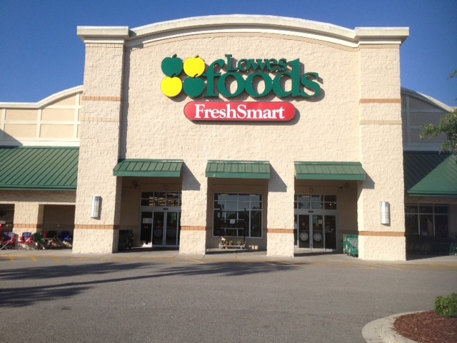 Lowes Foods on South Commons Drive