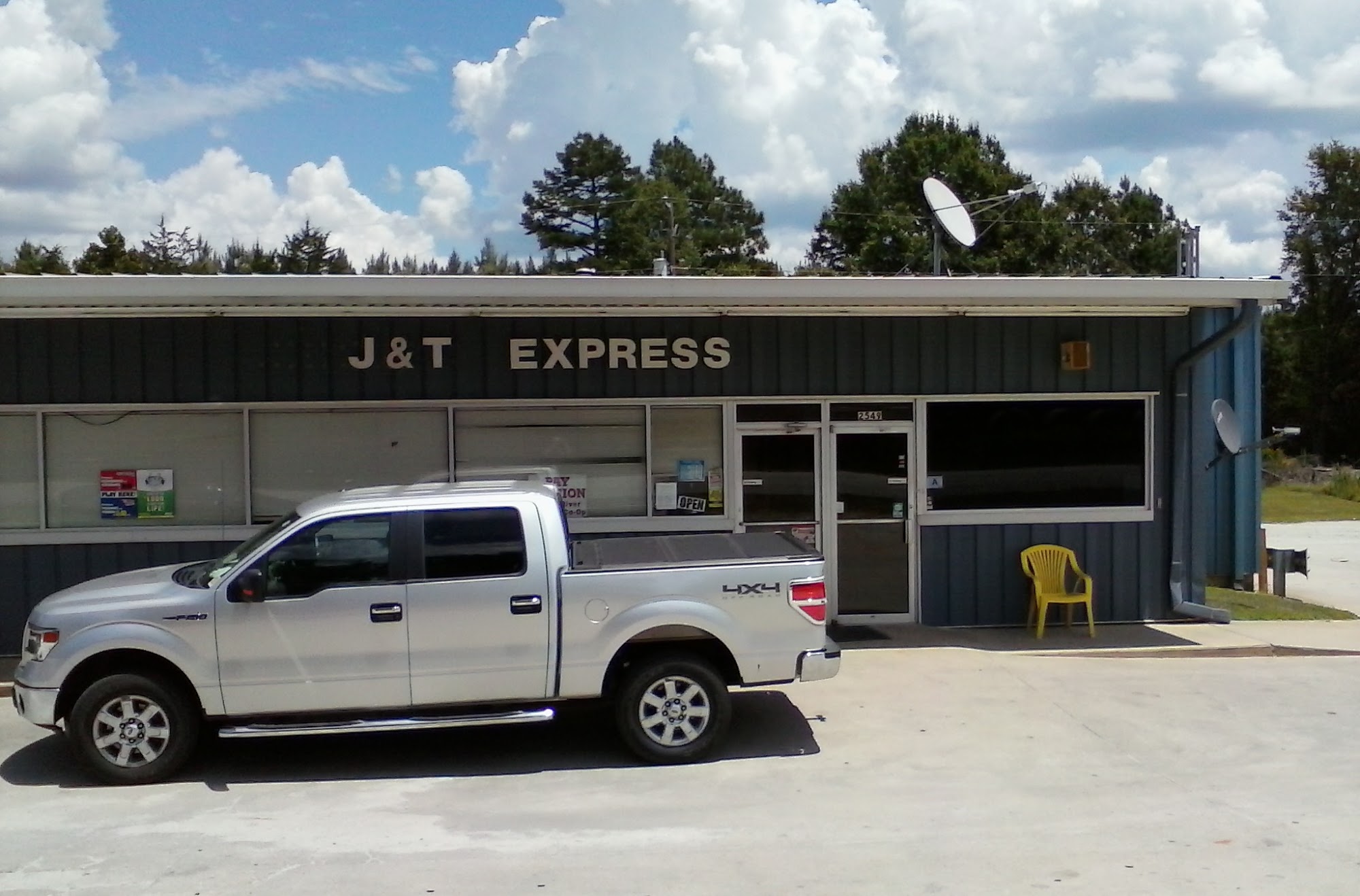 J & T Express