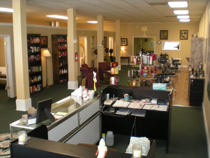 Styling Salon 58 Main St, Varnville South Carolina 29944