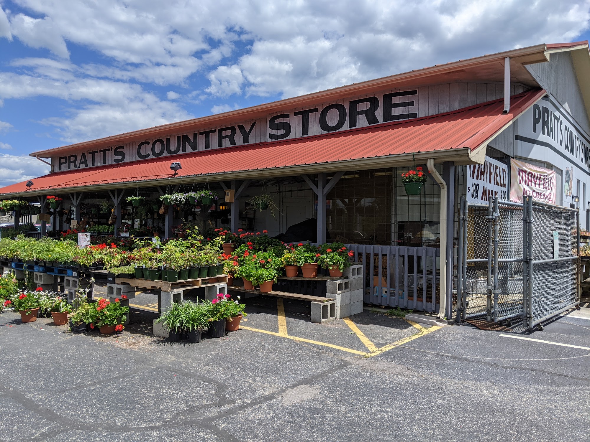 Pratt's Country Store