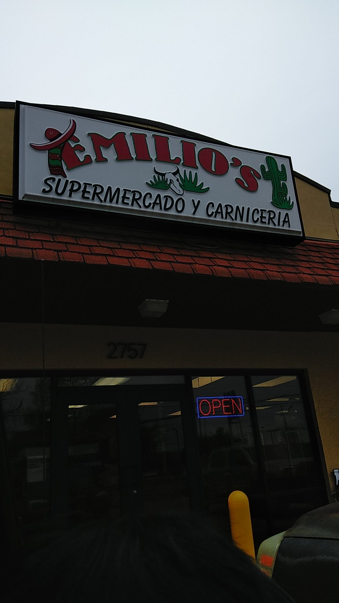 Emilio's Grocery