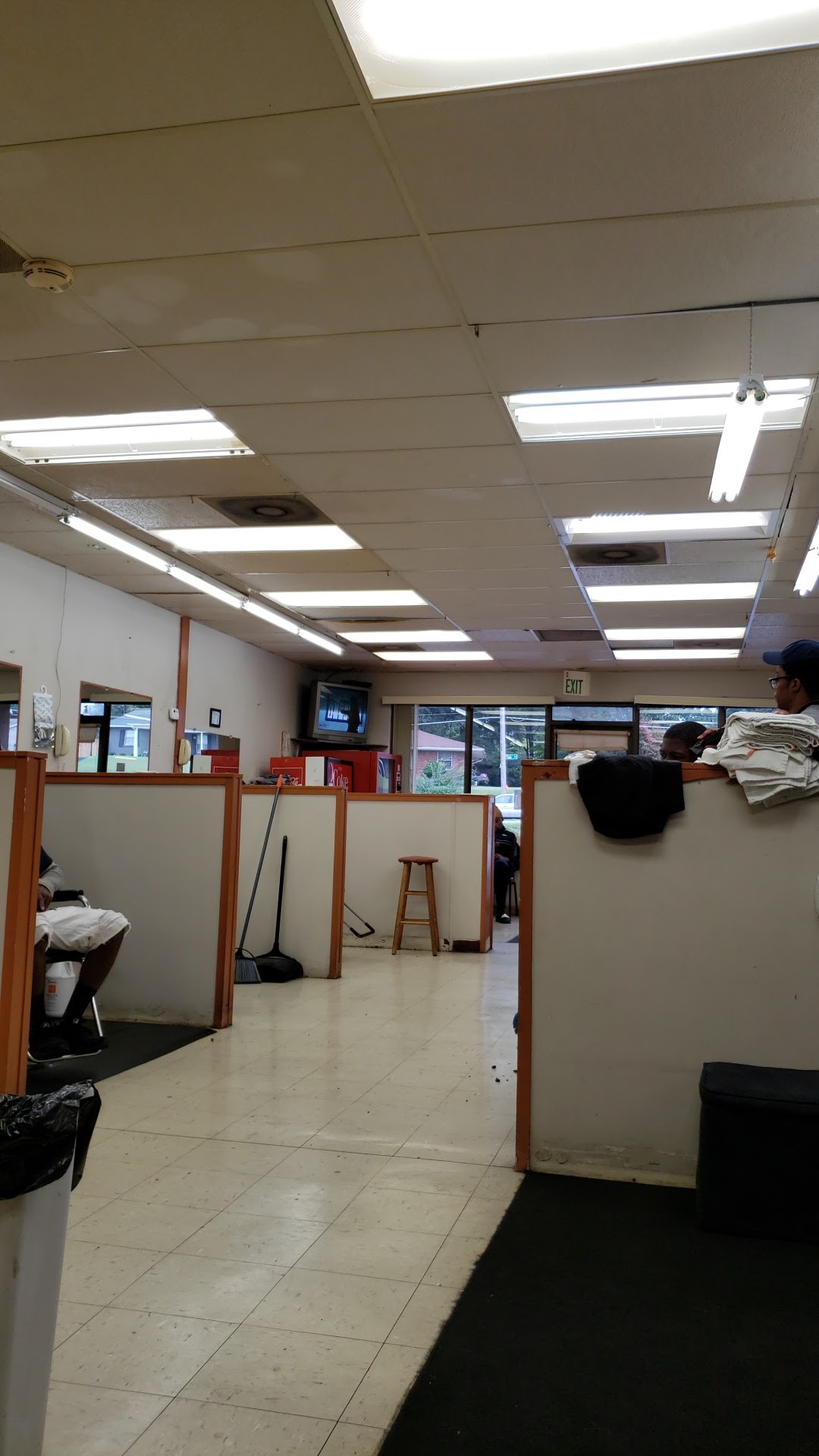 Ray & Stella's Barber & Style