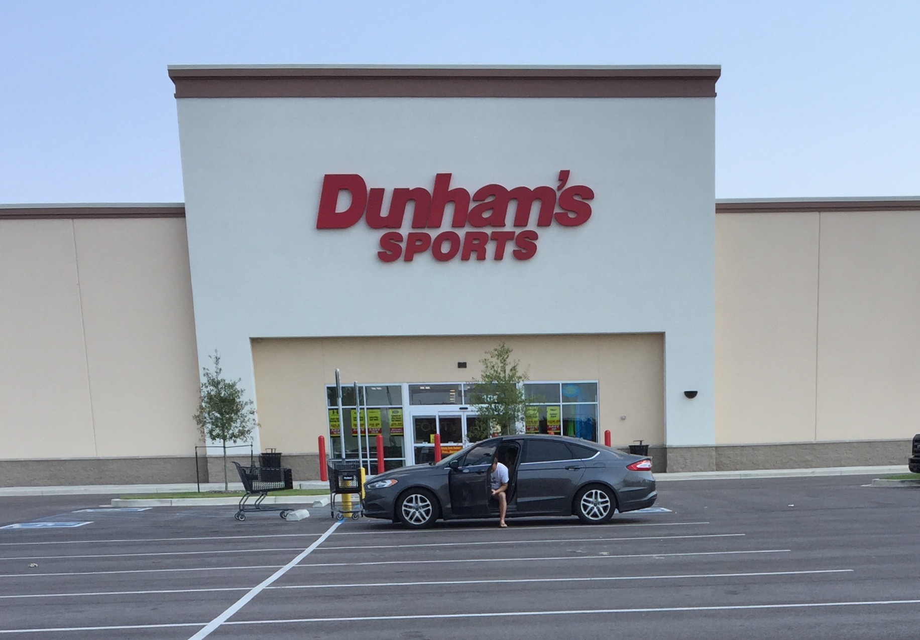 Dunham's Sports