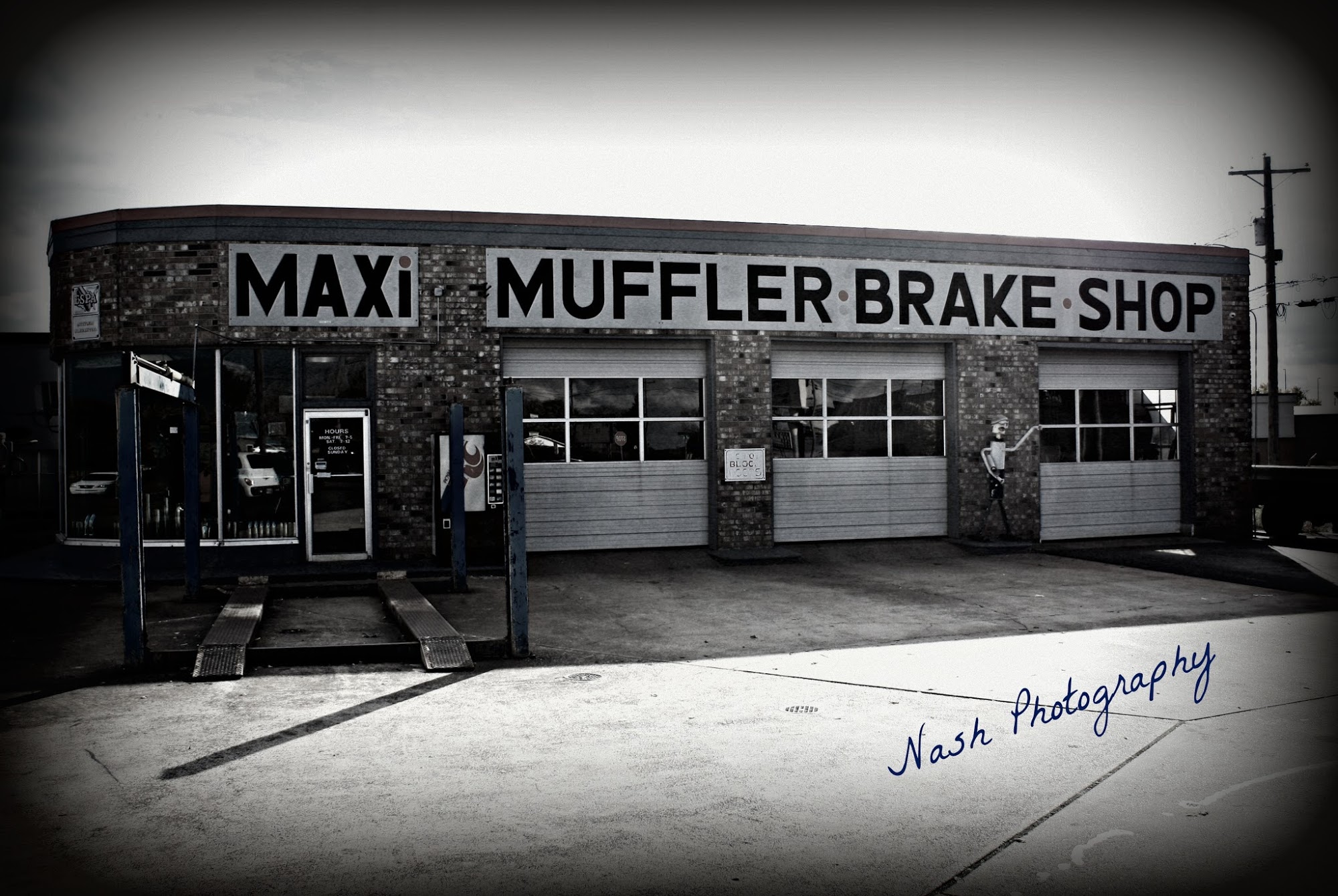 Maxi Muffler Brake & Exhaust
