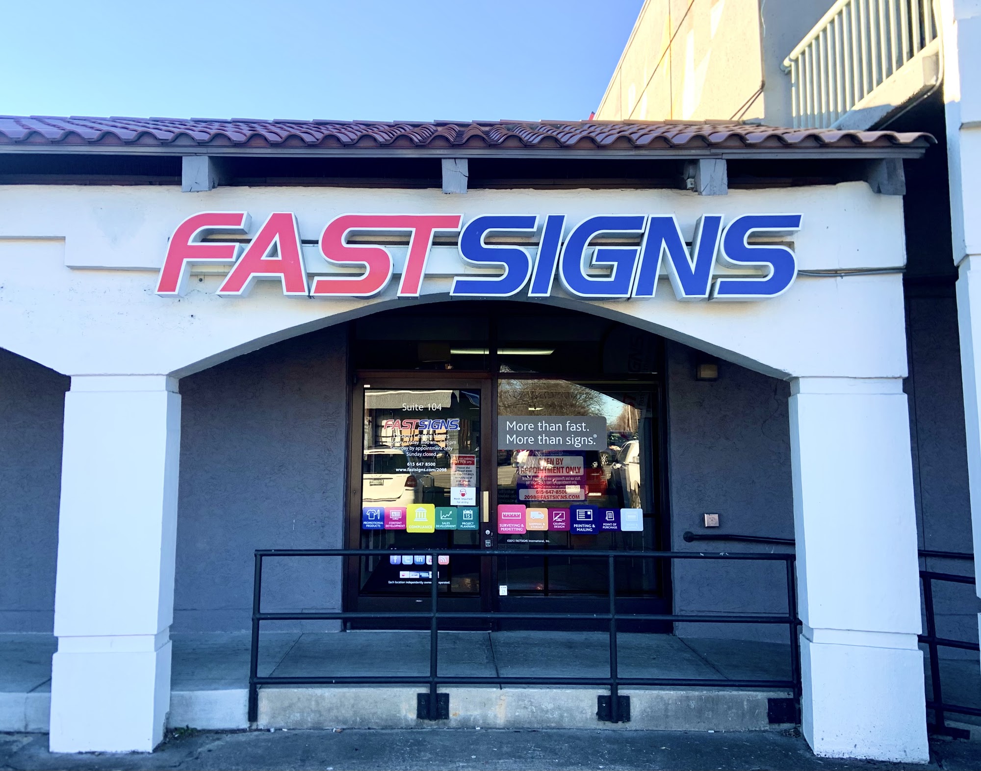 FASTSIGNS