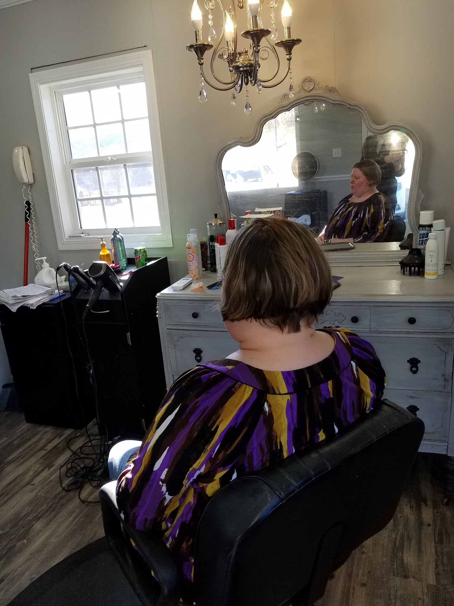 Heather's Hair Salon 17230 Clay County Hwy, Red Boiling Springs Tennessee 37150