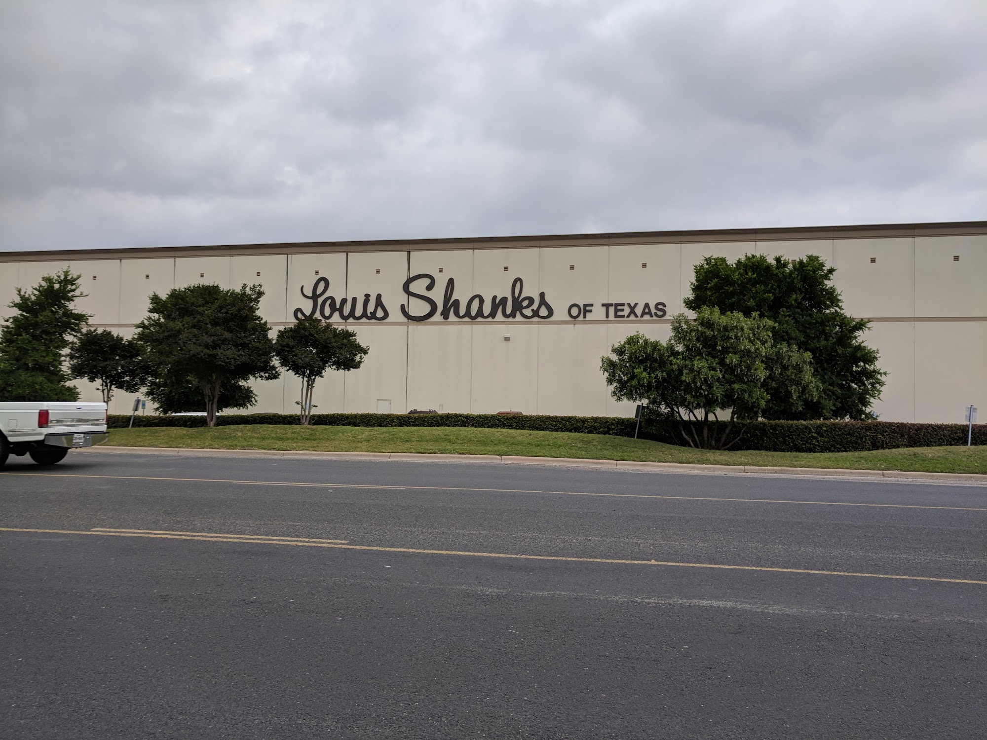 Louis Shanks Furniture - Warehouse