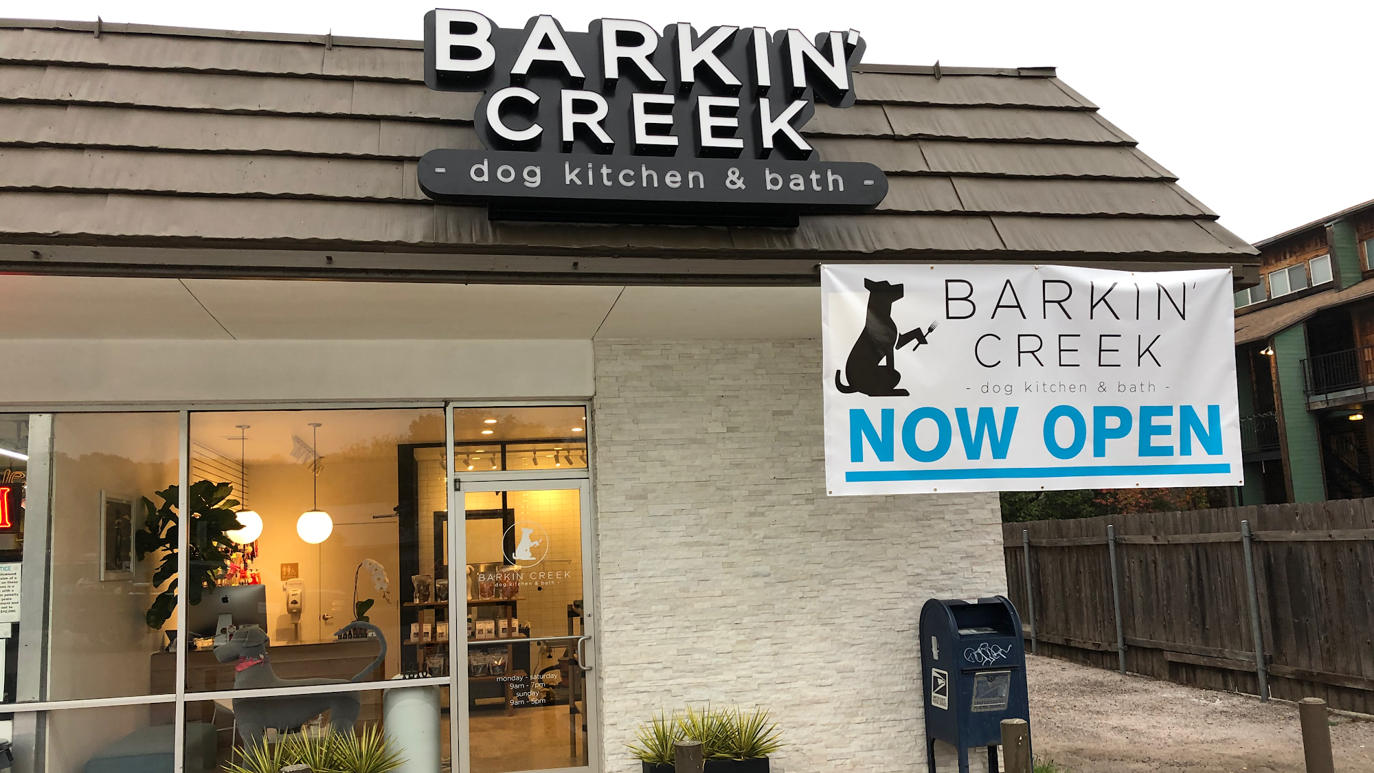 Barkin' Creek Dog Kitchen & Bath - Zilker