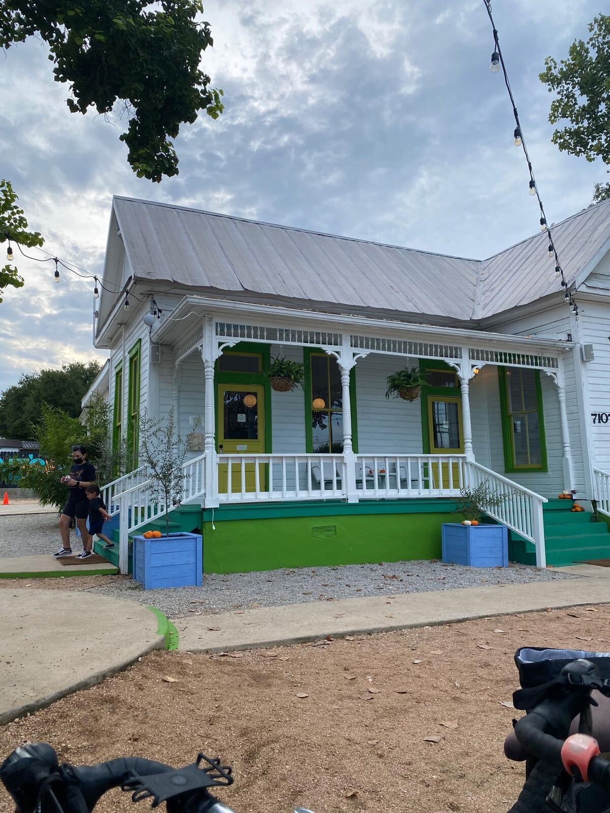 Photo credit: nextdoor