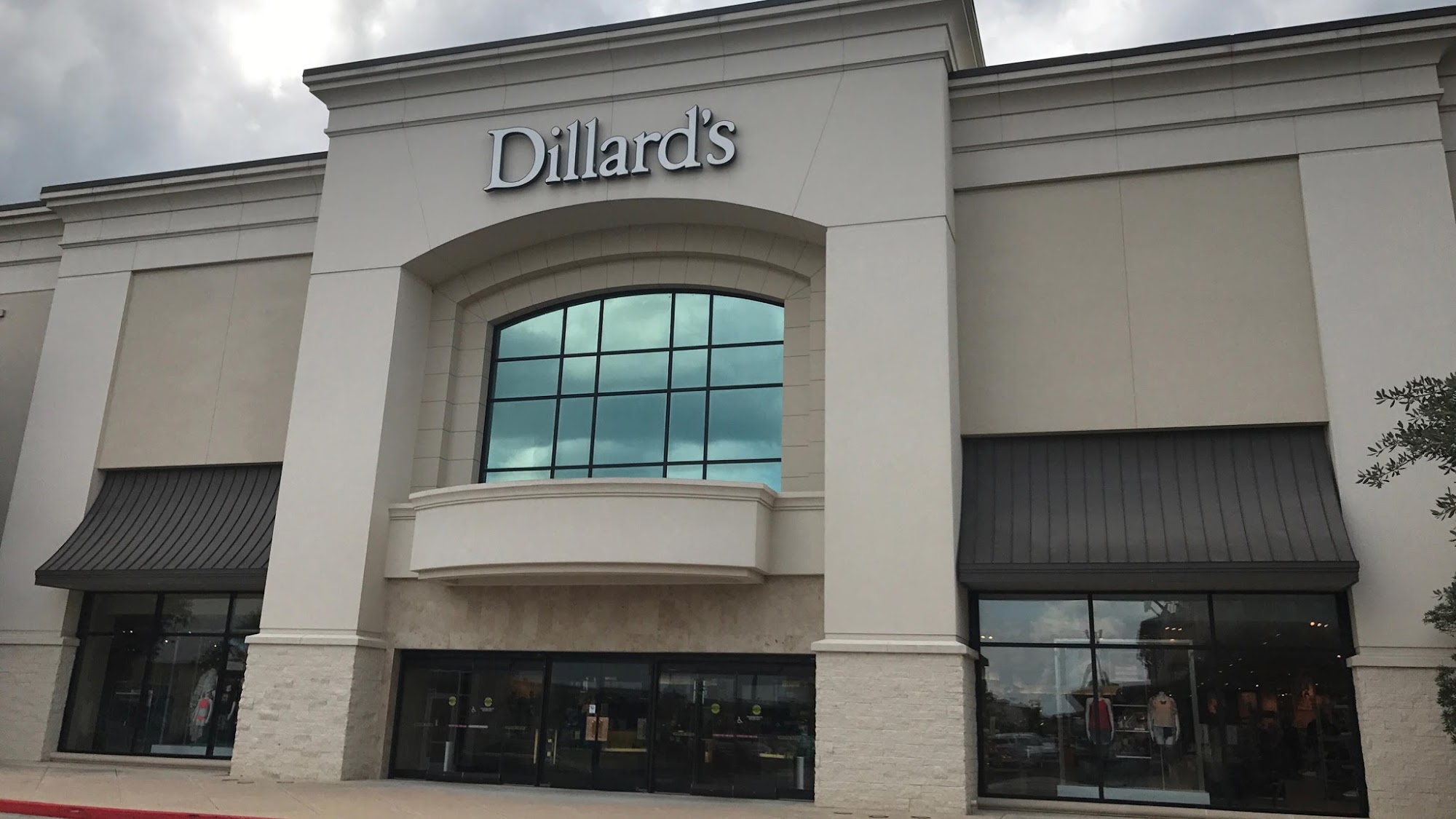 Dillard's