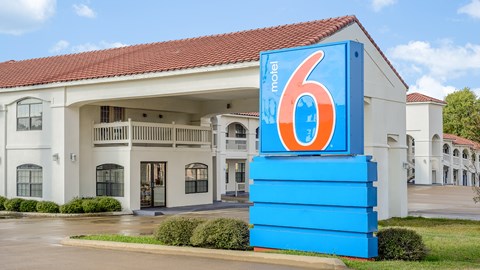 Motel 6 Canton, TX