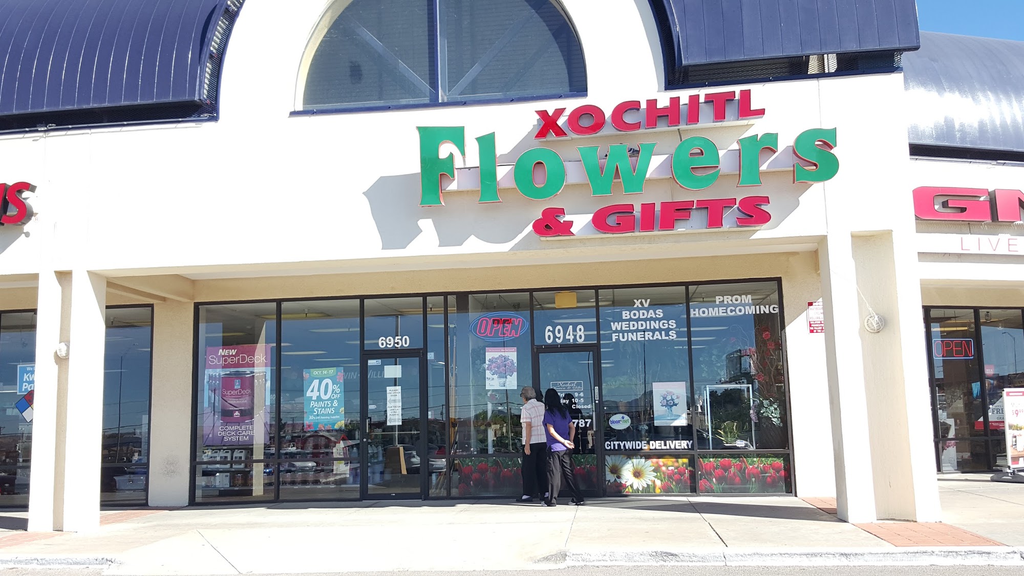 Xochitl Flowers & Gifts