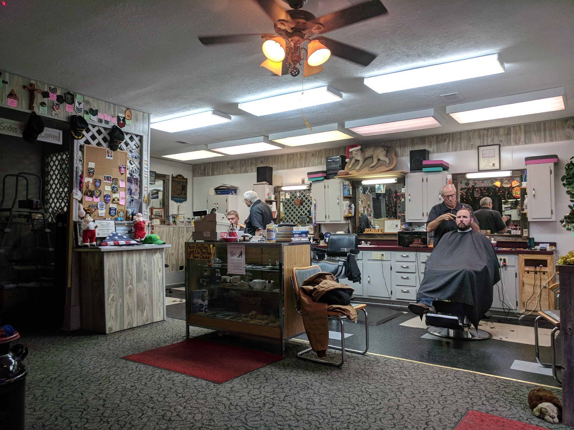 Chandler's Barber Shop