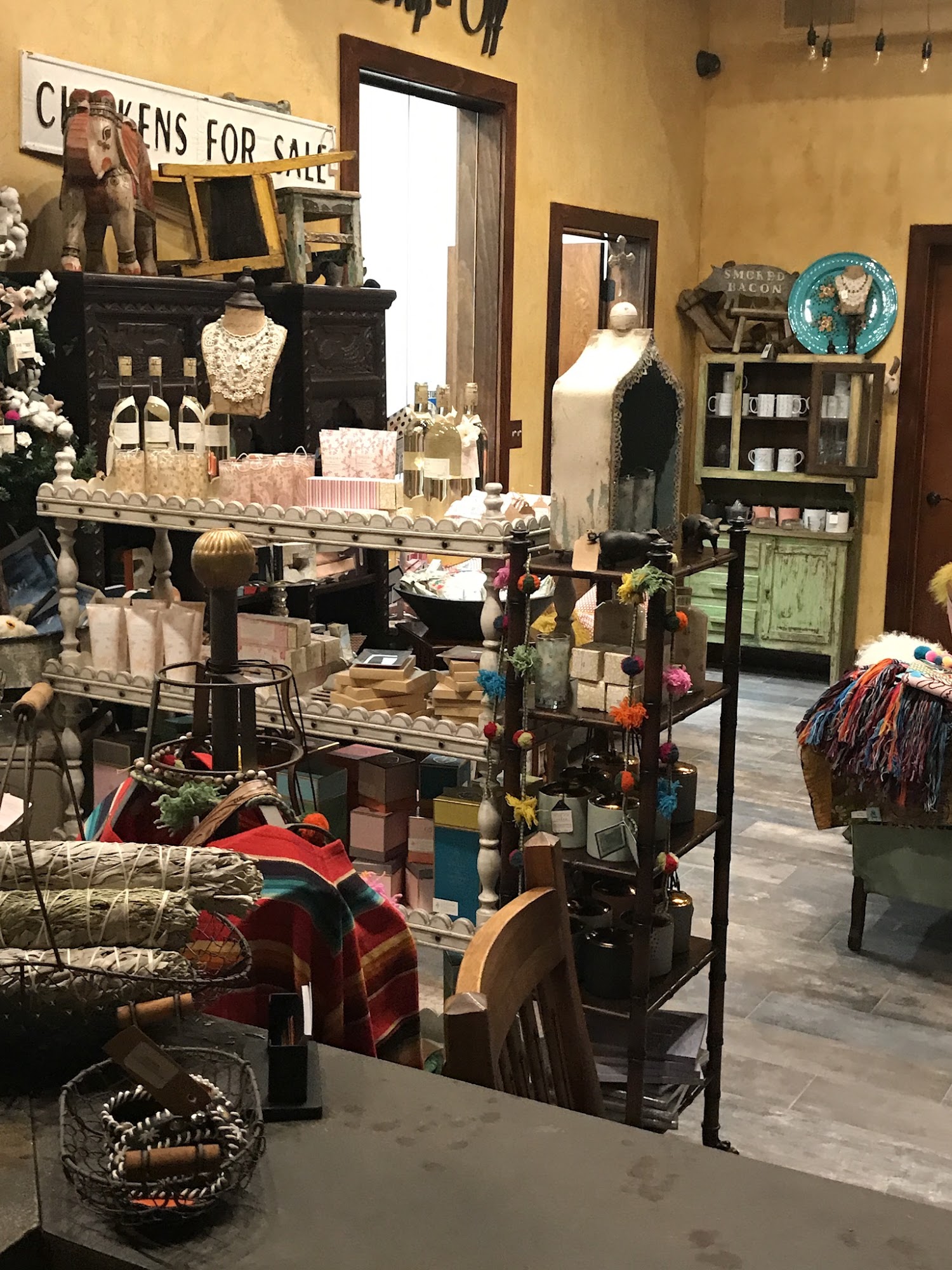 Mira Vista Apothecary and Mercantile