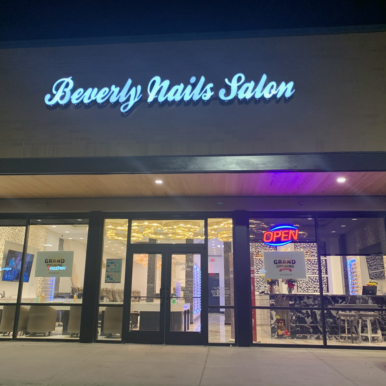 Beverly Nails Salon