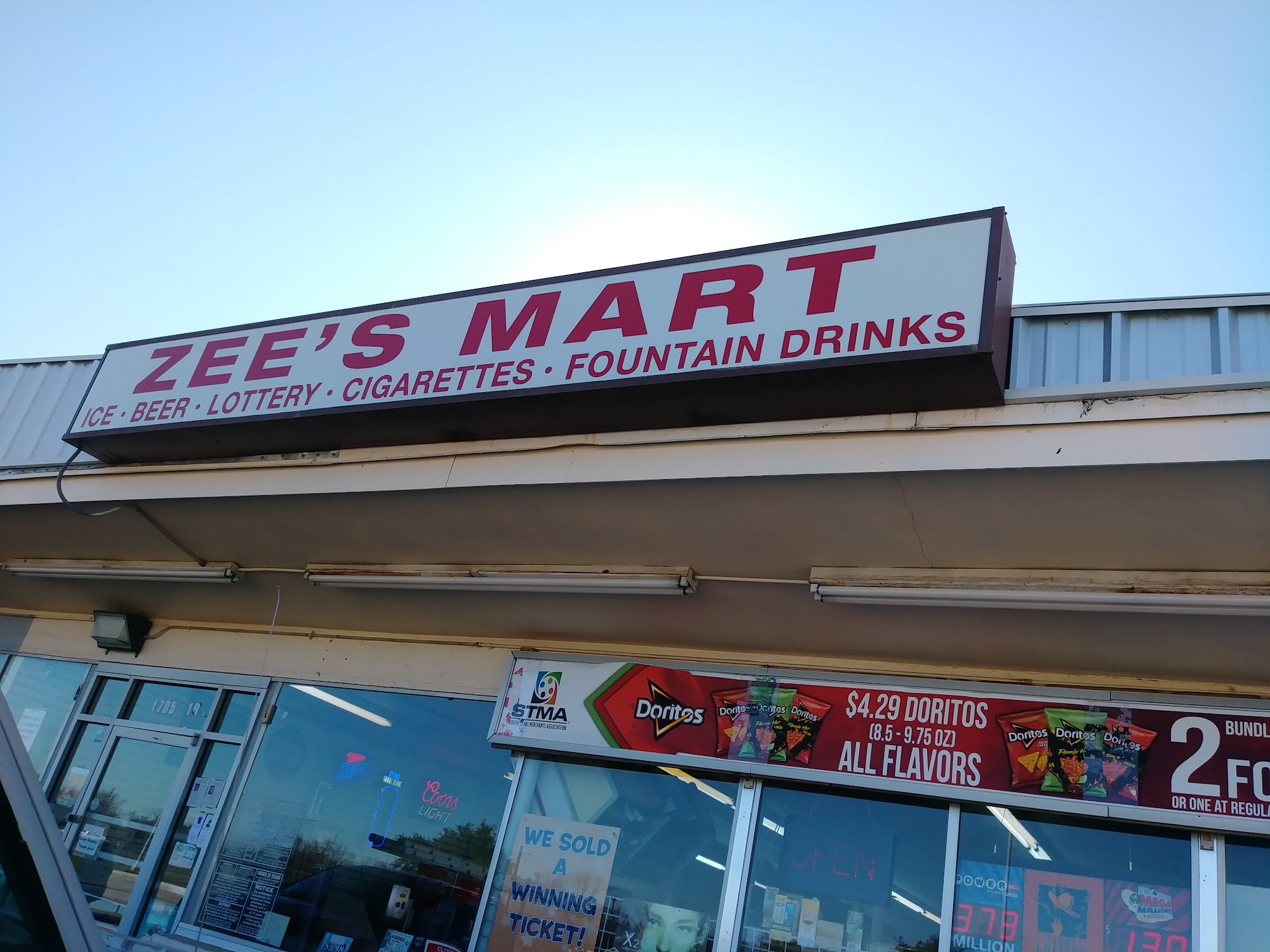 Zee's Mart