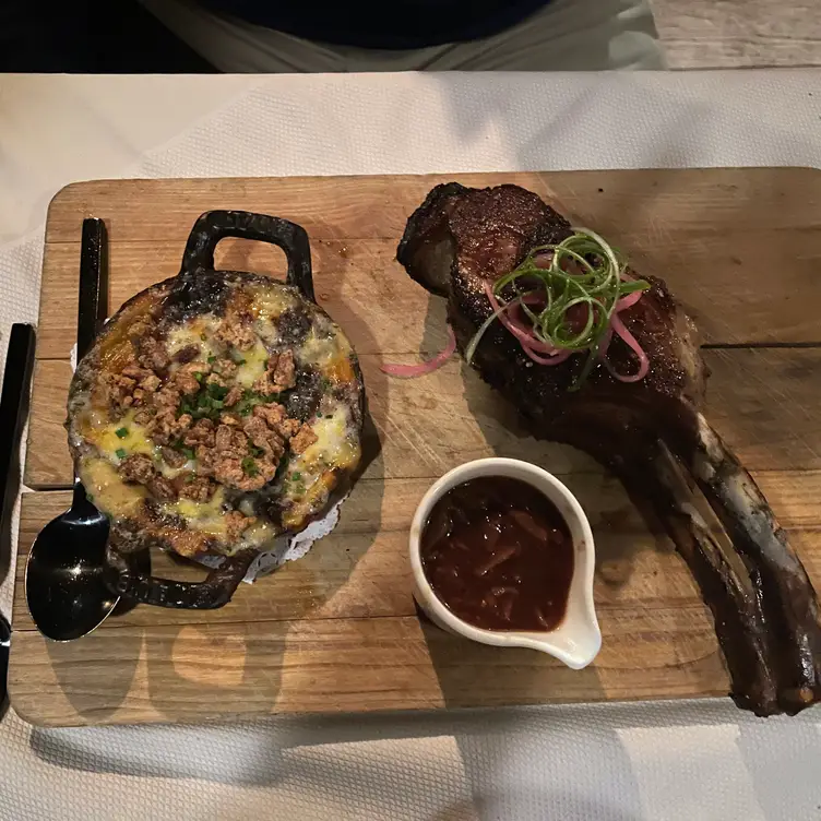 Photo credit: opentable