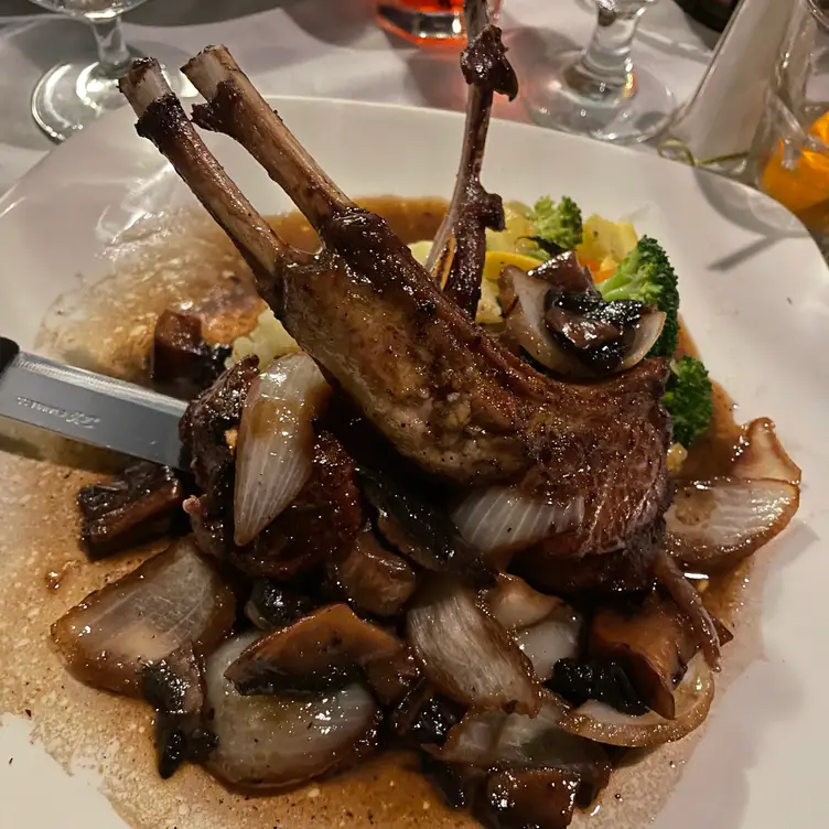 Photo credit: opentable
