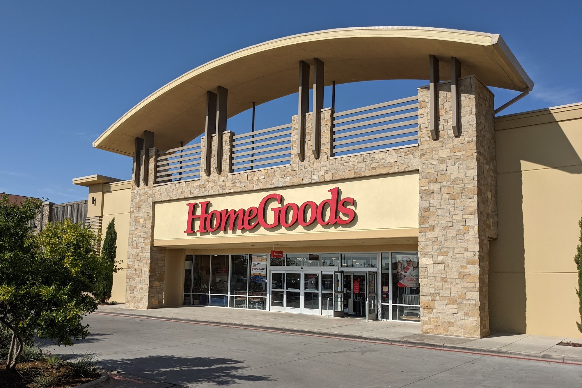 Marshalls & HomeGoods