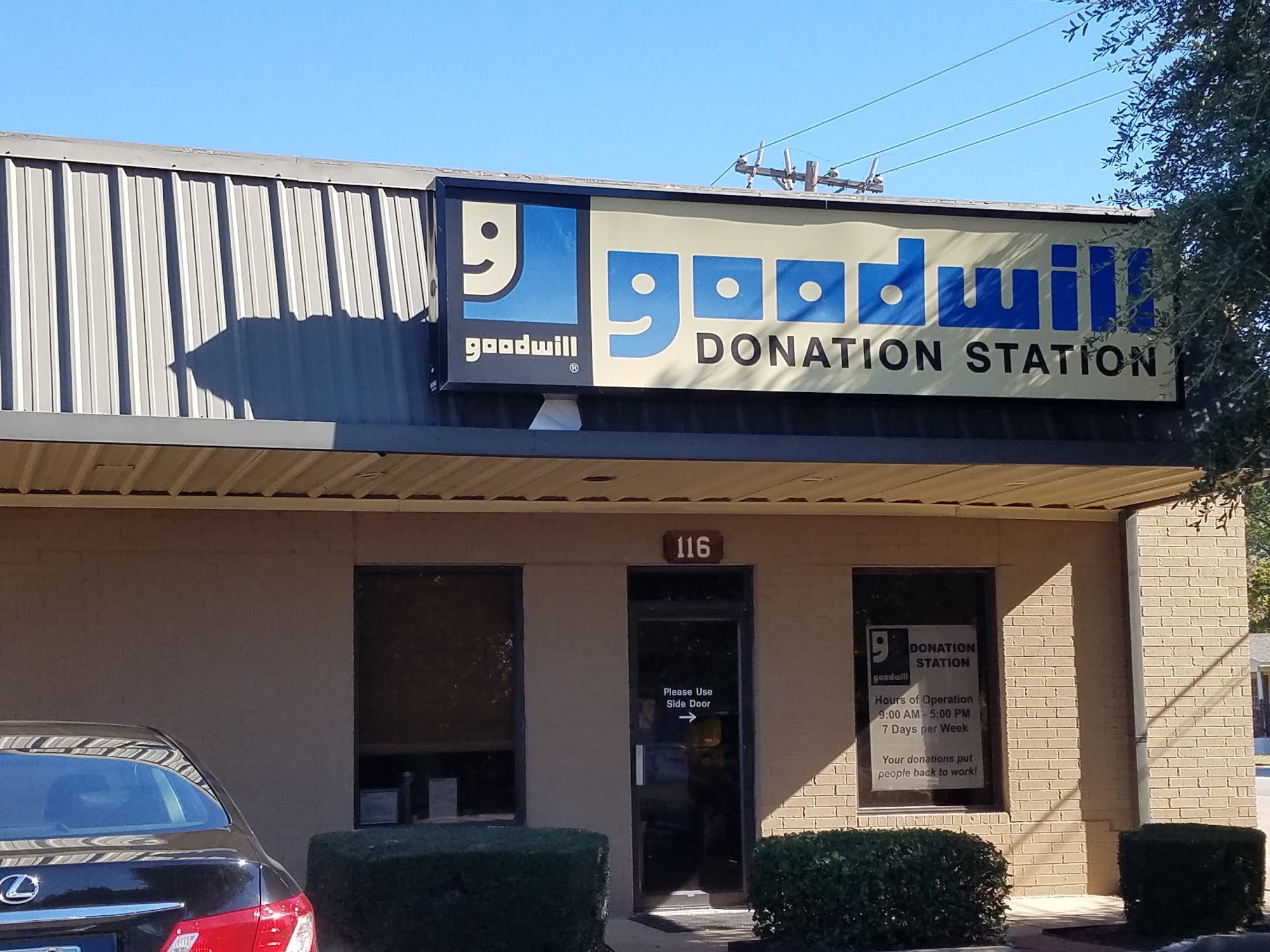 Goodwill Donation Station - Roanoke