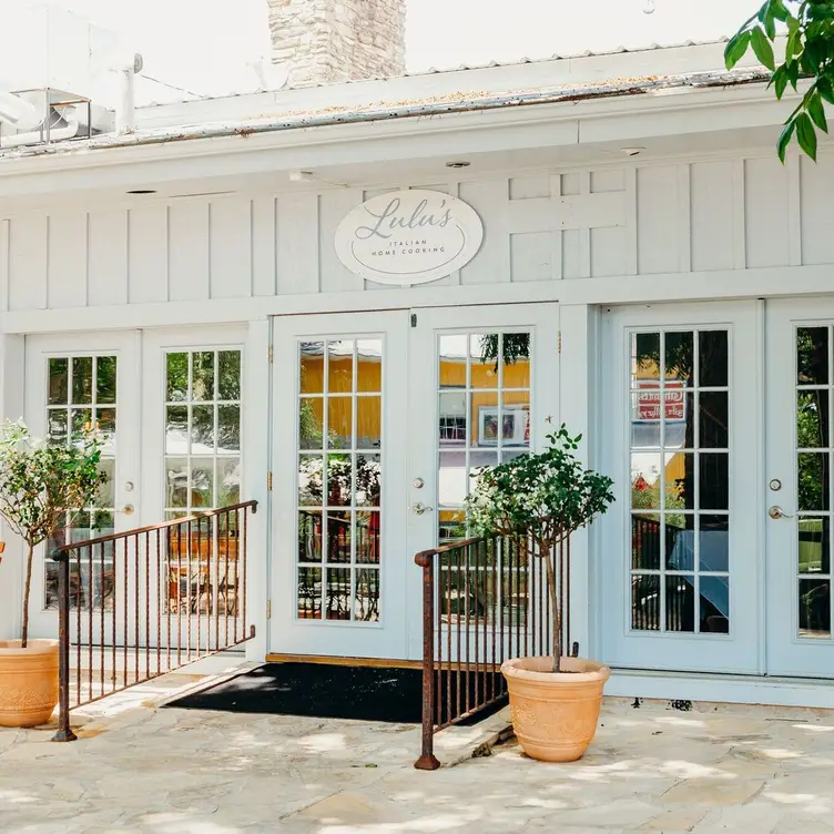 Photo credit: opentable