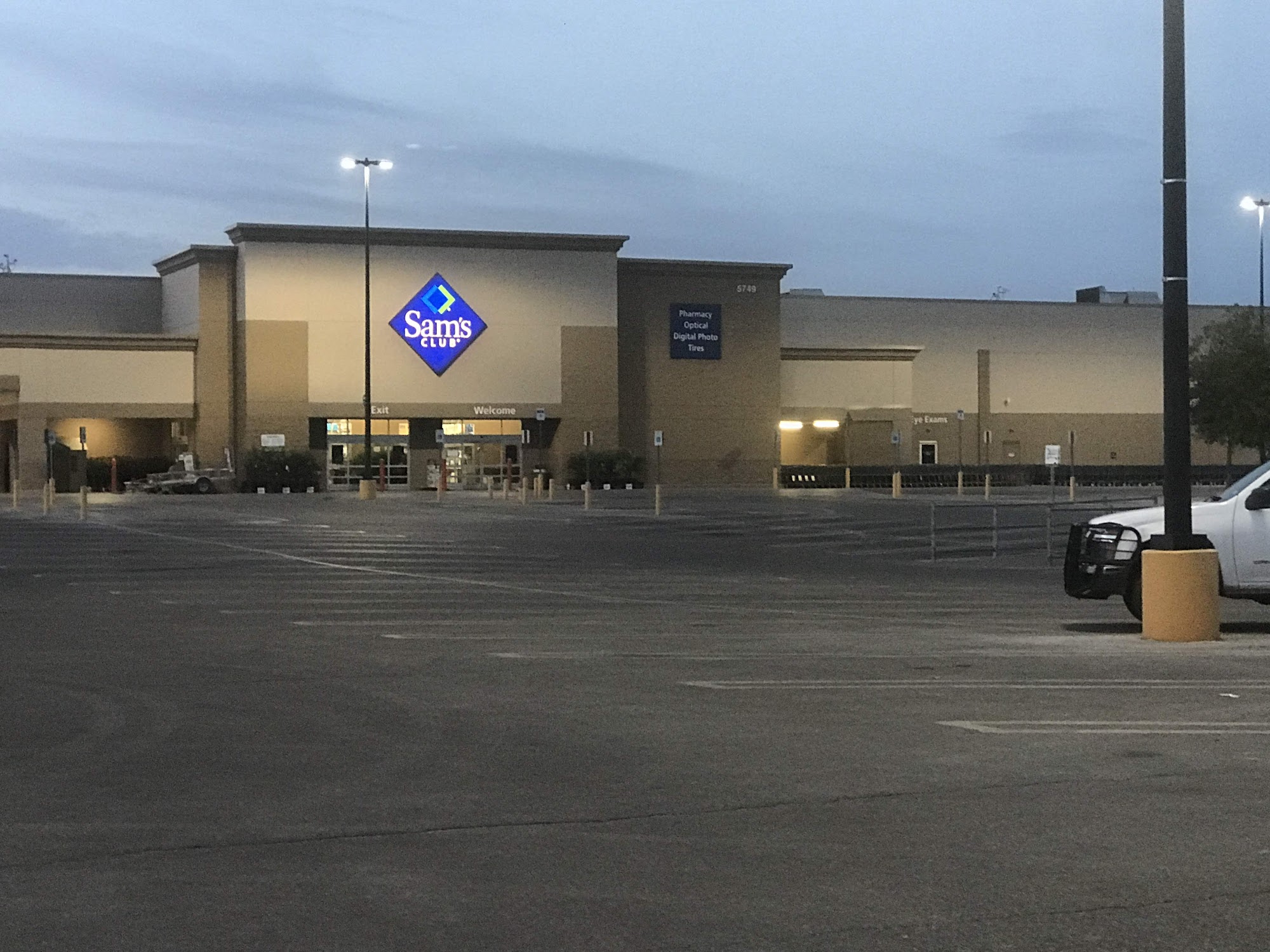 Sam's Club