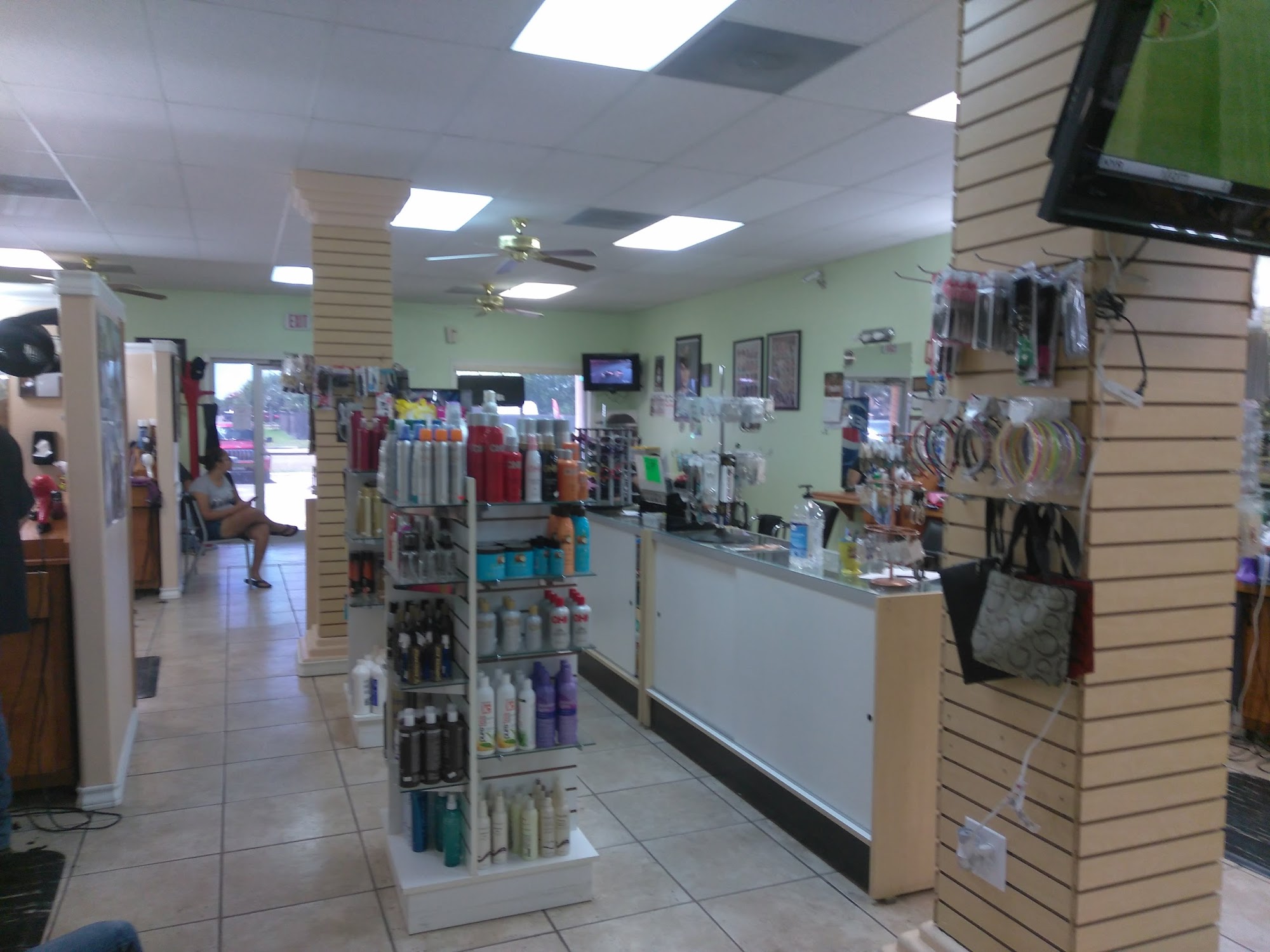 Esther's Barber & Beauty Salon 2205 N Raul Longoria Rd A, San Juan Texas 78589