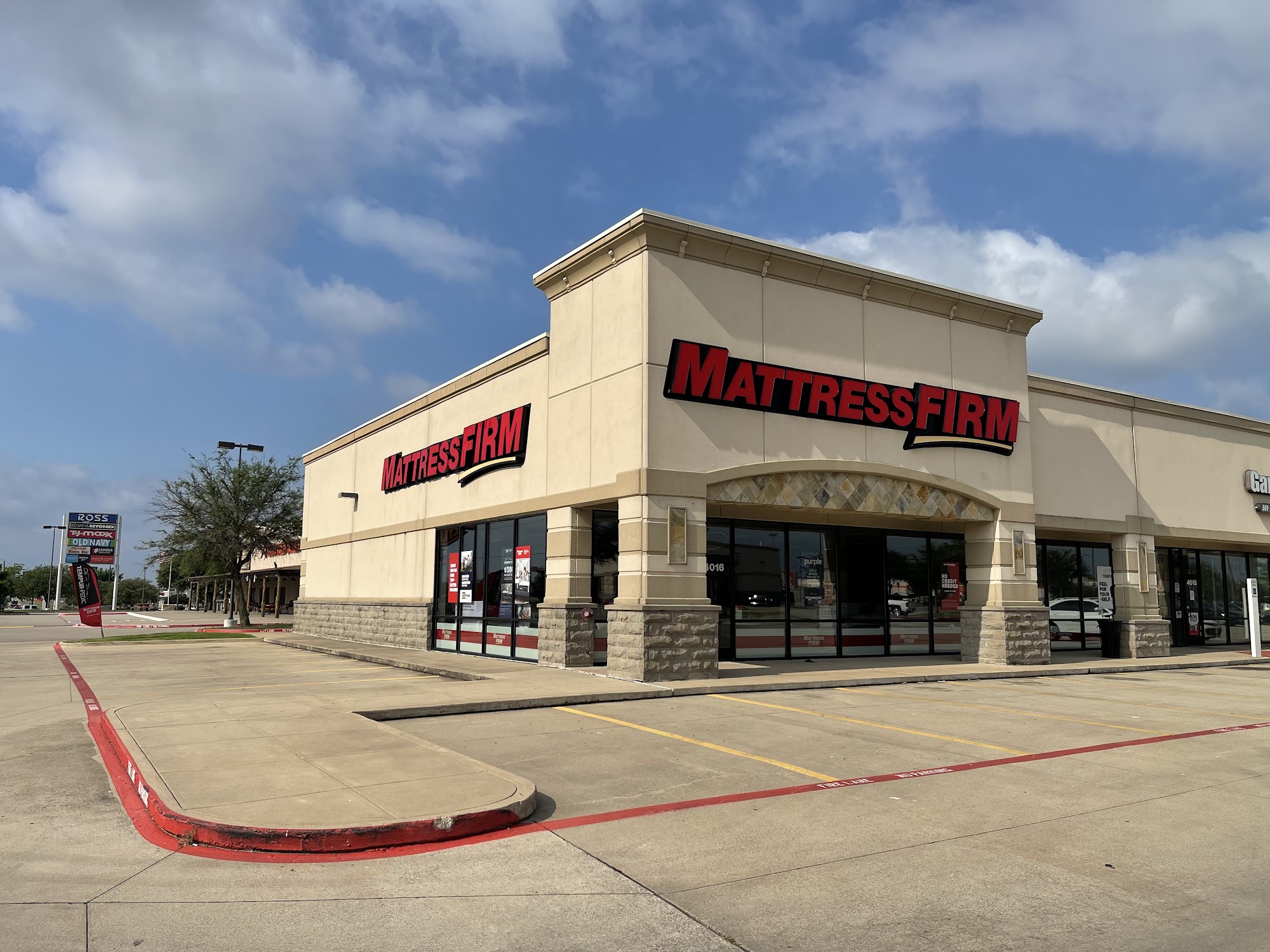 Mattress Firm Clearance Center Highway 75 North