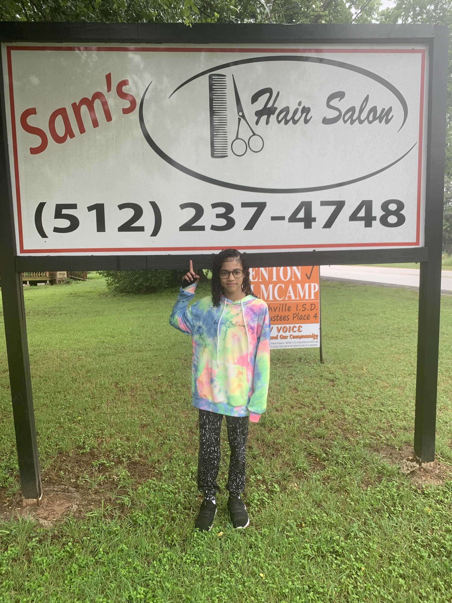 Sam's Hair Salon 503 Gazley St, Smithville Texas 78957