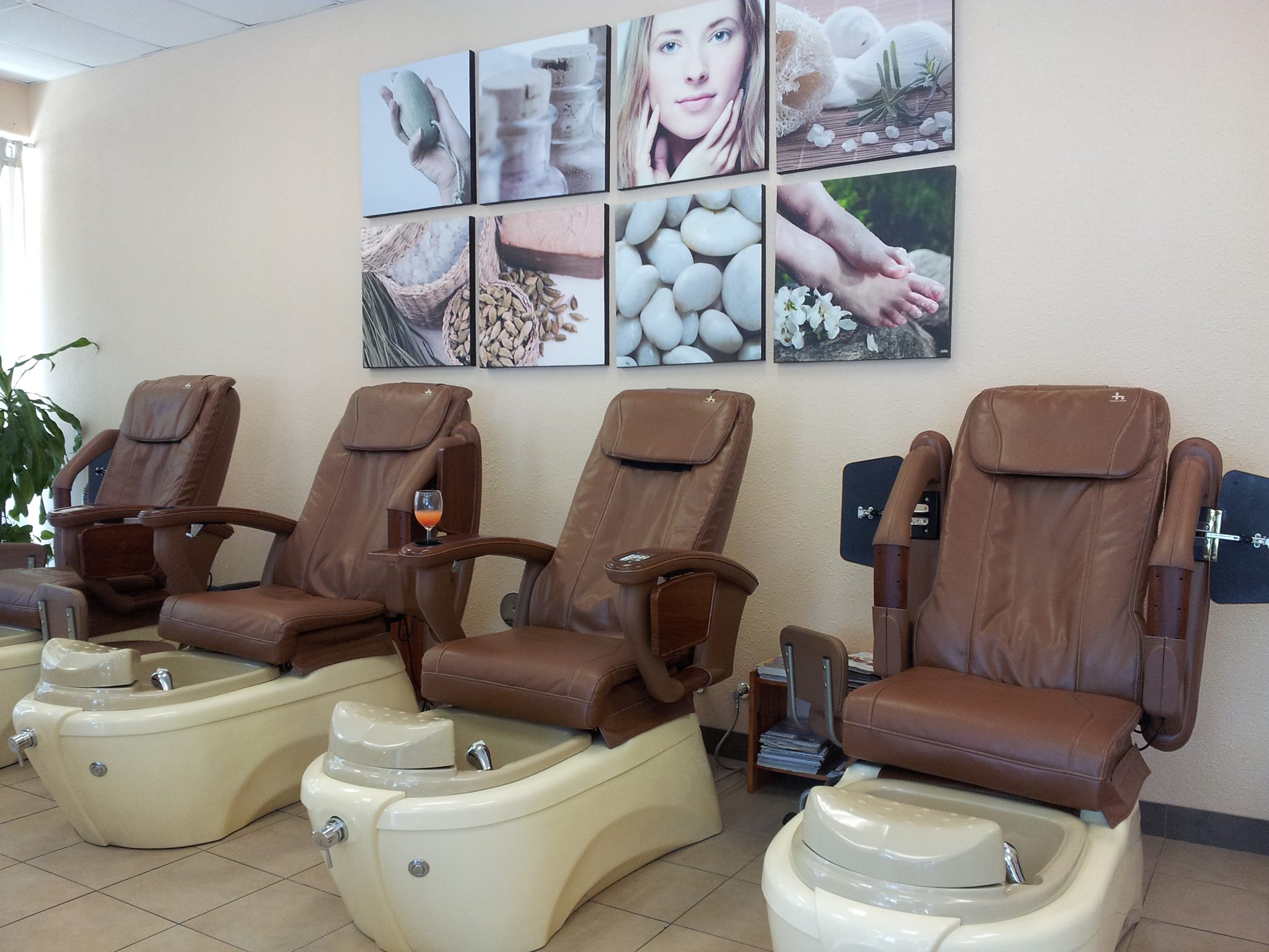 Solar Deluxe Nails 13825 US-59 BUS, Splendora Texas 77372