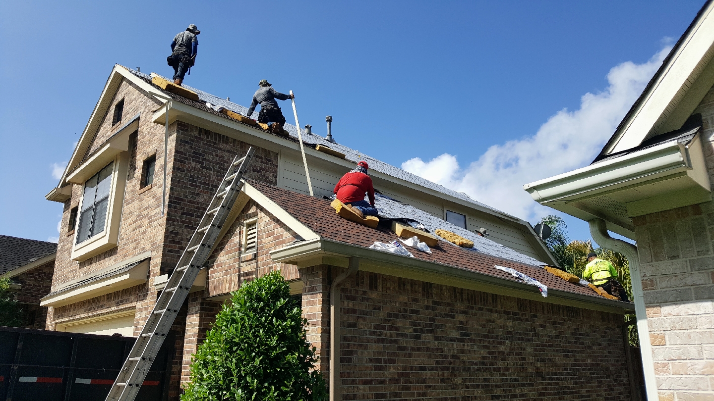 Mr. Happy House of The Woodlands | Roofing, Siding, Painting