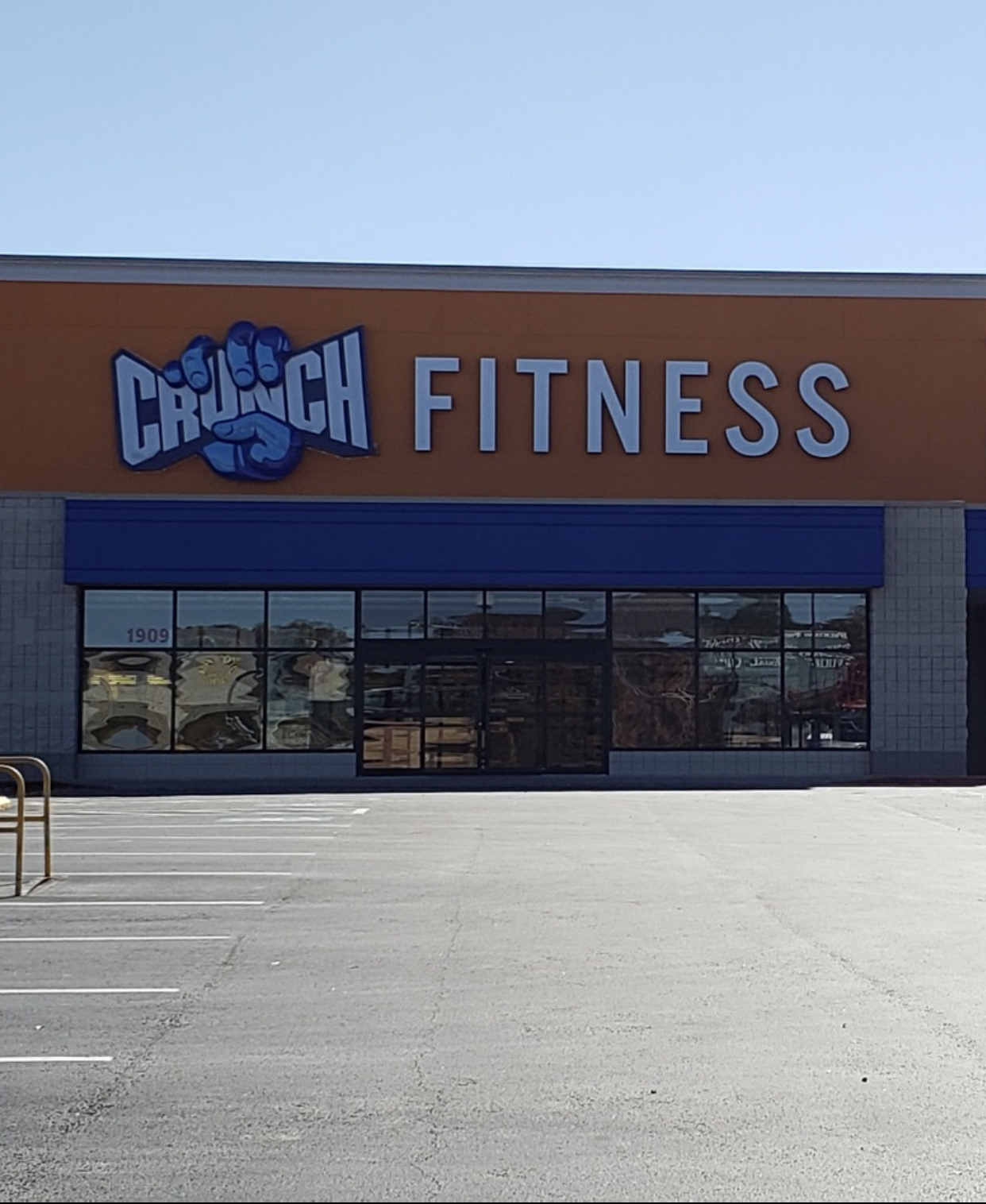 Crunch Fitness - Tyler