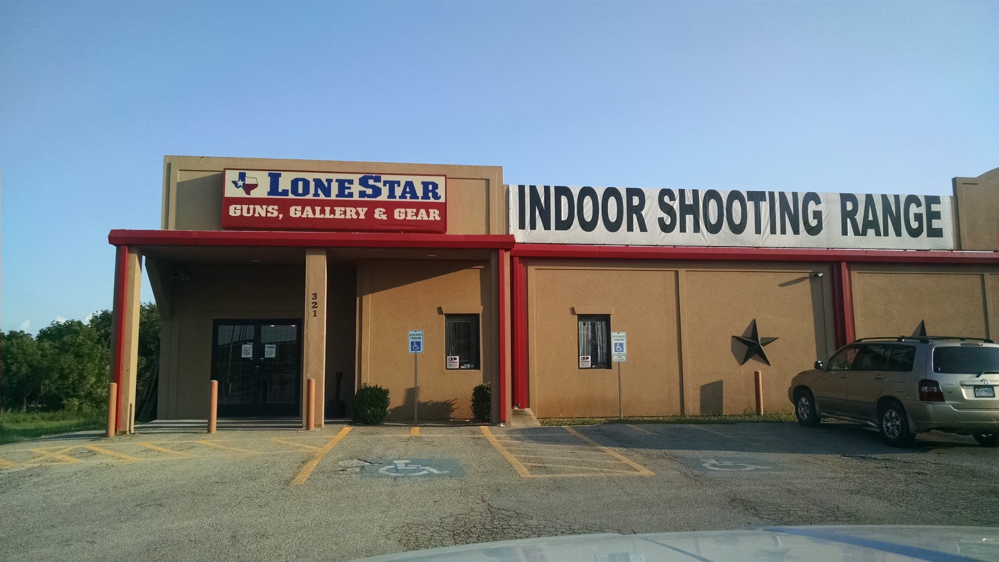 Lone Star Guns Gallery & Gear