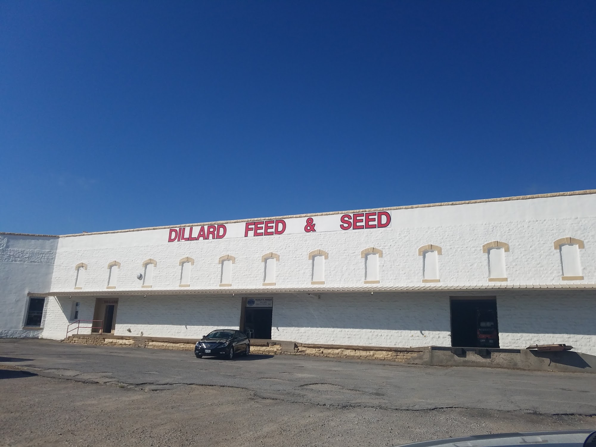 Dillard Feed & Seed Inc