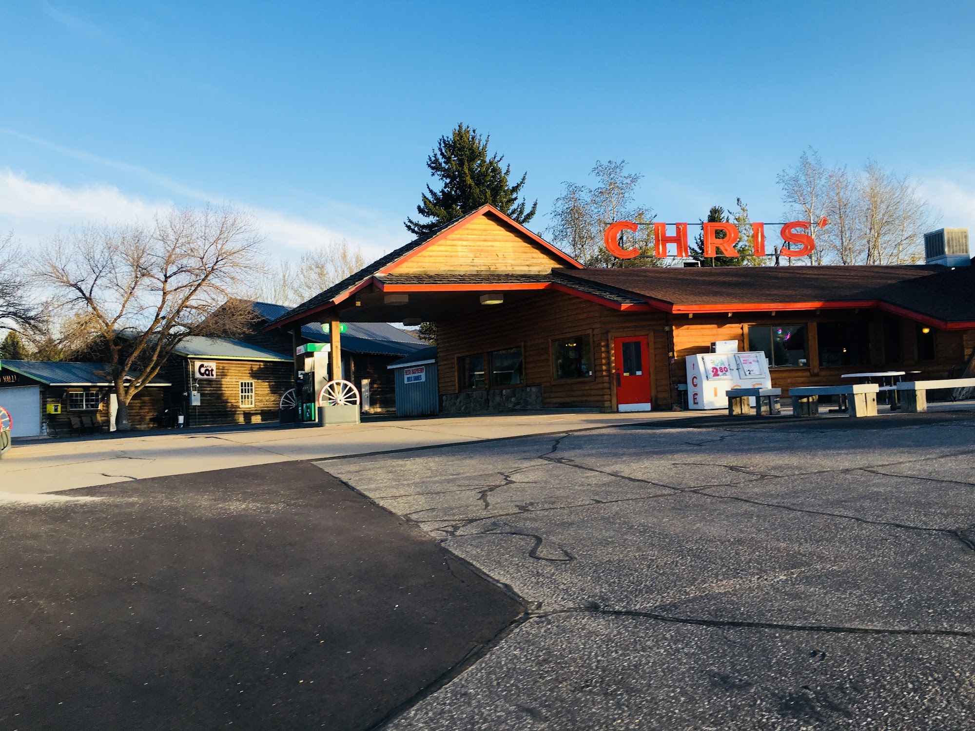 Sinclair Gas Station