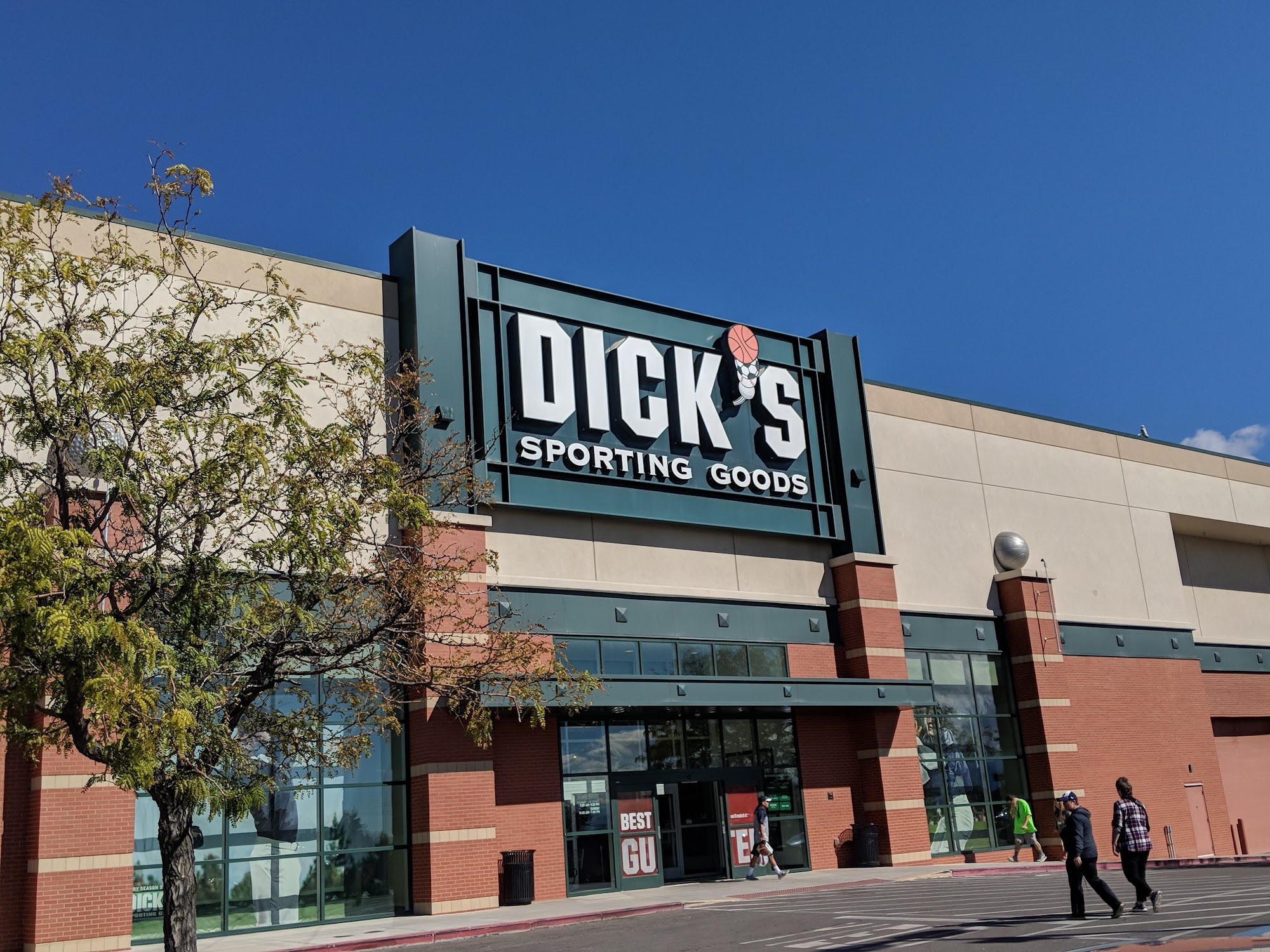 DICK'S Sporting Goods