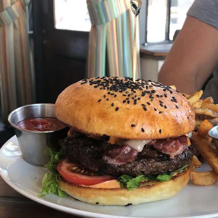 Photo credit: opentable