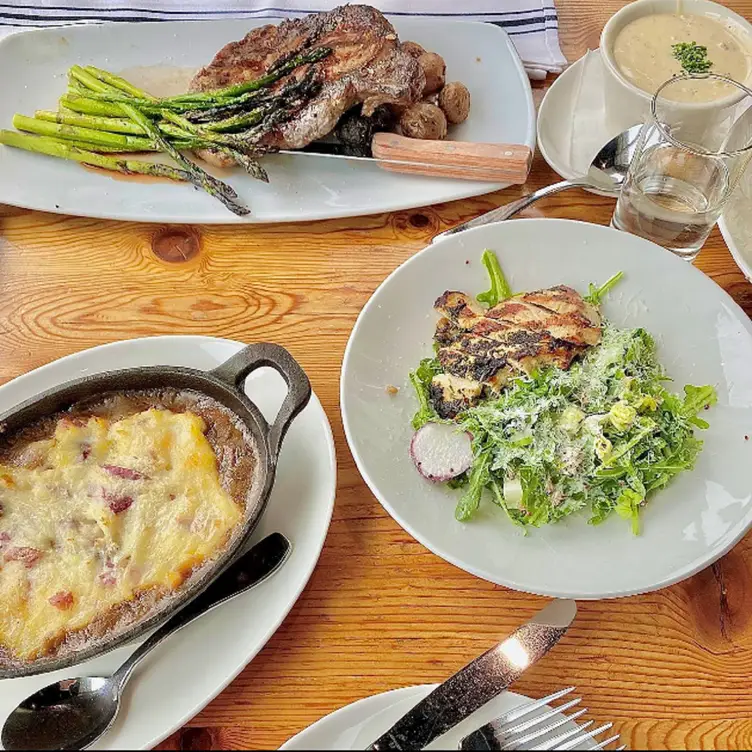 Photo credit: opentable