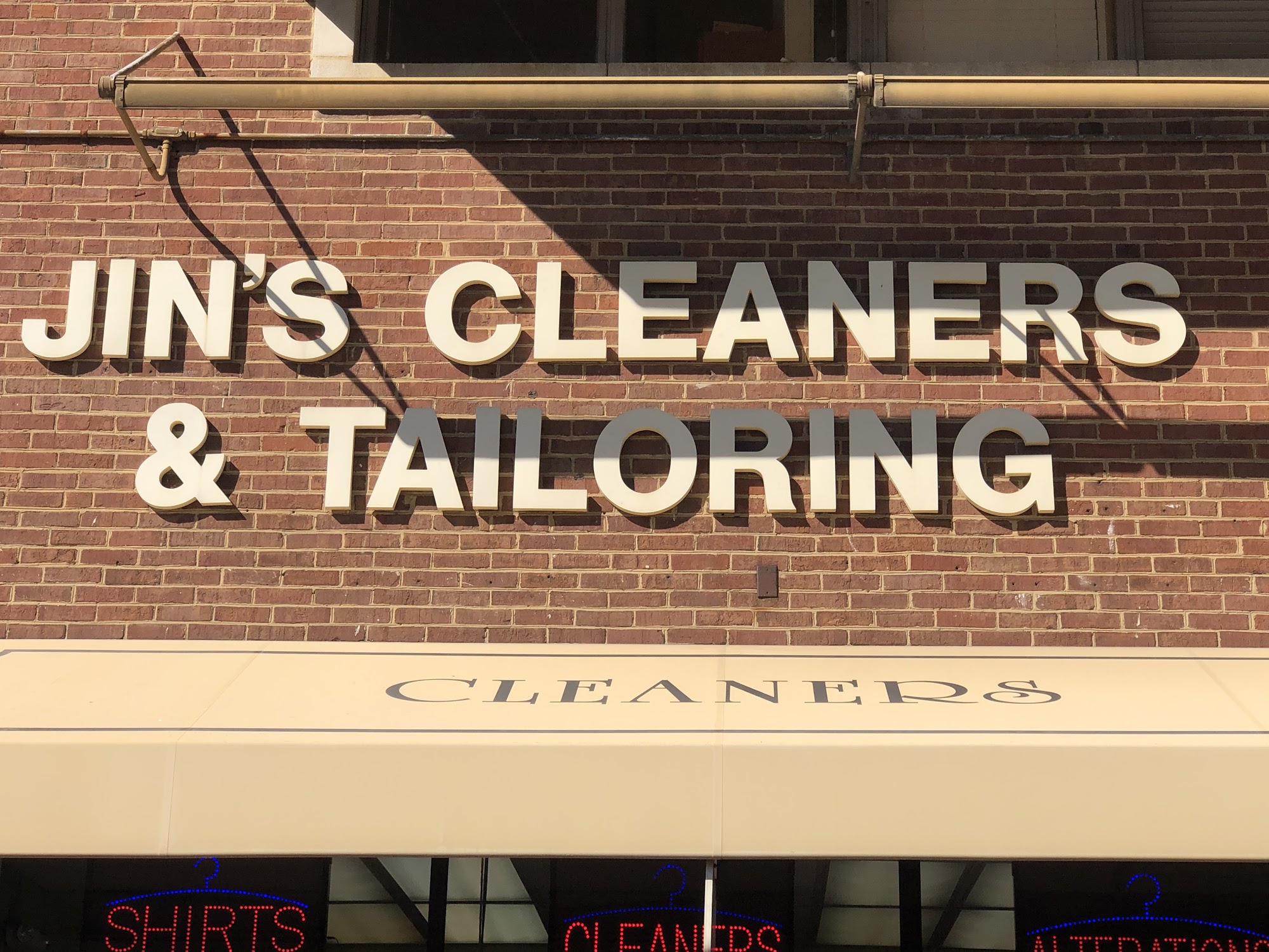 Jin's Cleaners & Tailoring