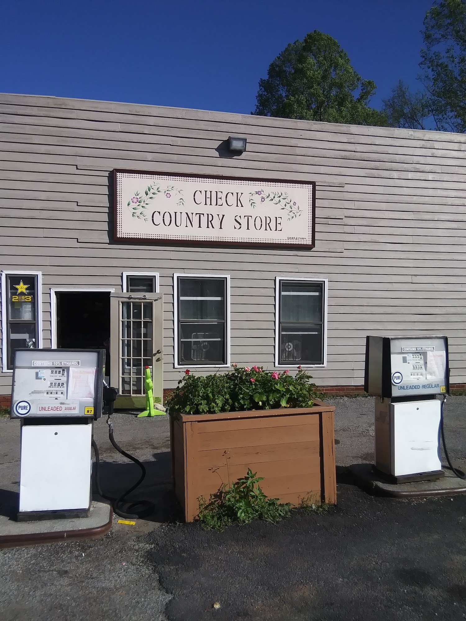 Check Country Store