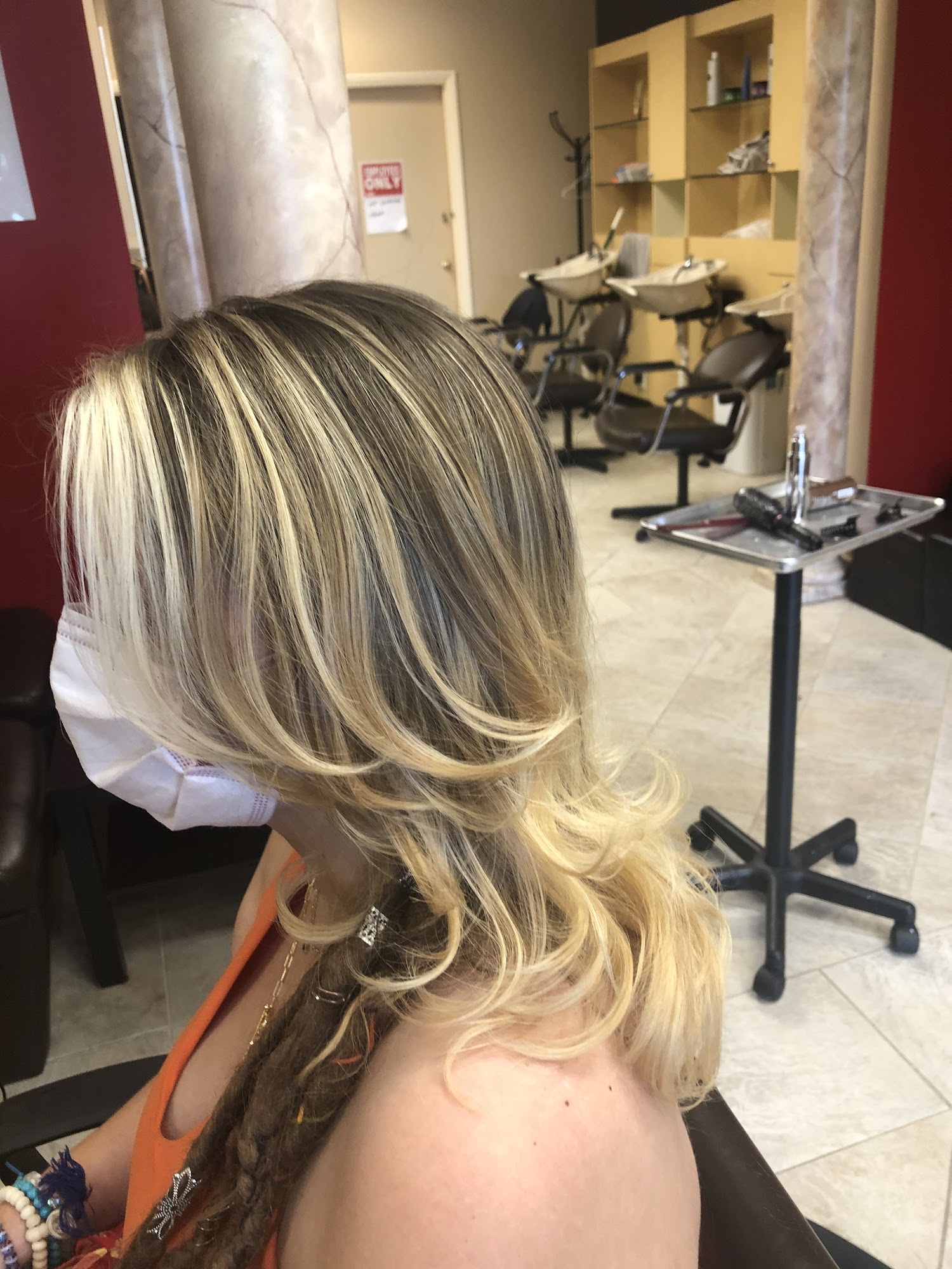 Salon Red Lorton