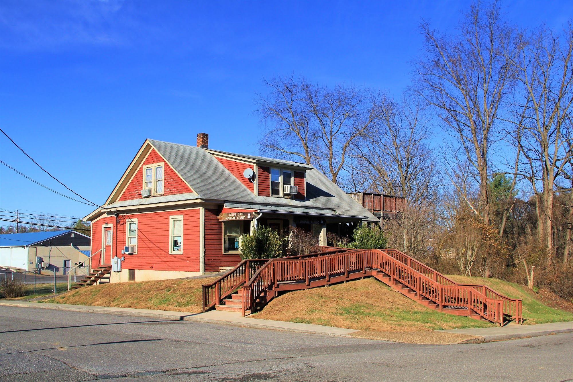 West End Animal Clinic