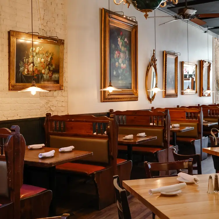 Photo credit: opentable