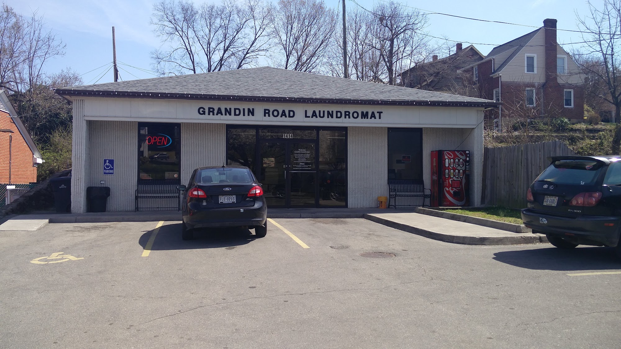 Grandin Road Laundromat
